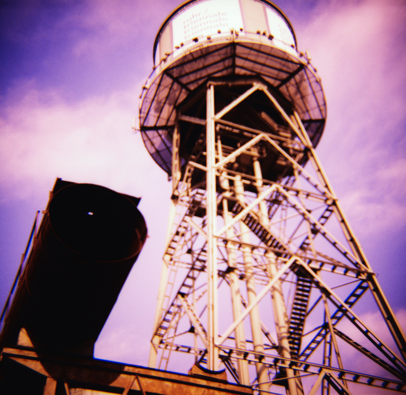 Westpark Bochum - aufgenommen mit einer Original Diana Kamera und einem Fuji Velvia Film