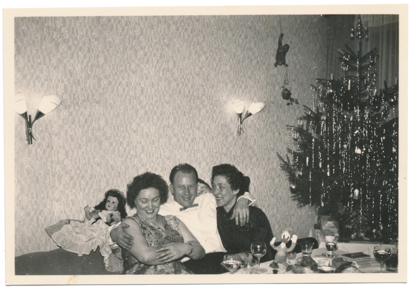 Nostalgisches Foto - Weihnachten im Familienkreis