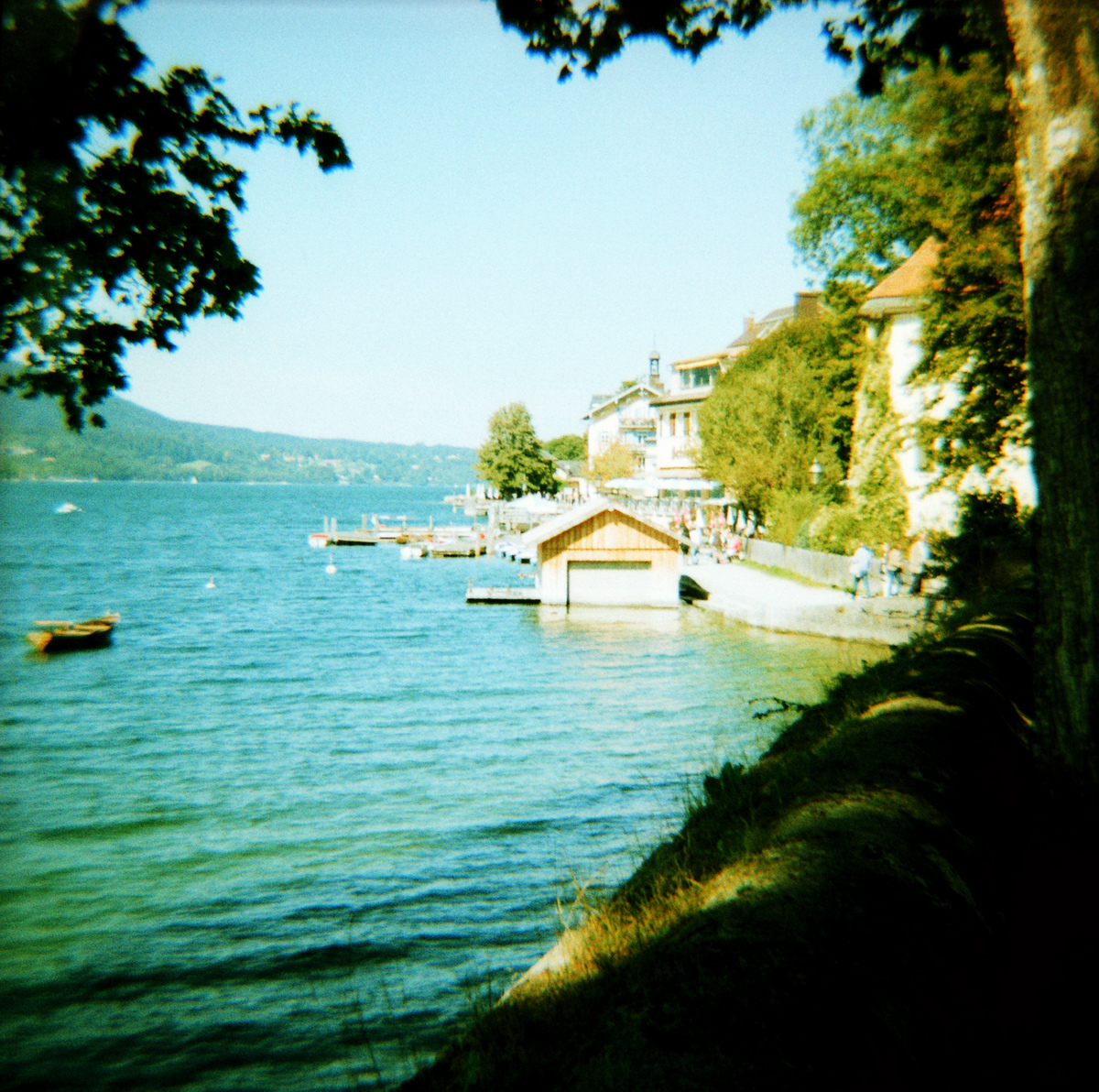 Sommer am Tegernsee - Analoges Foto aufgenommen mit einer Diana F+