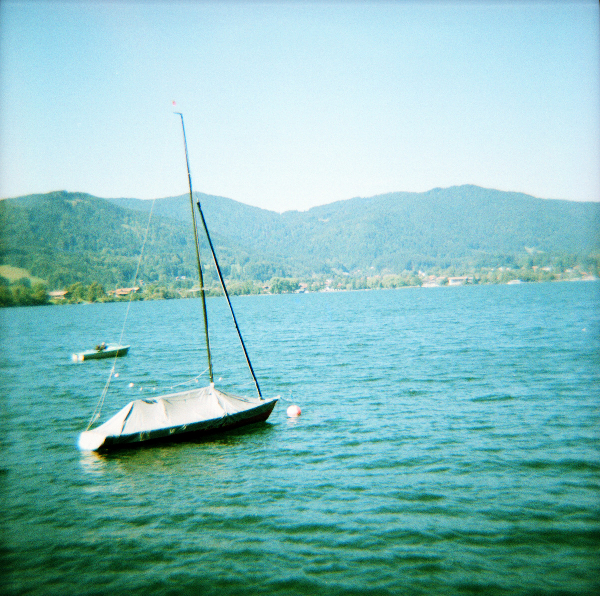 Sommer am Tegernsee - Analoges Foto aufgenommen mit einer Diana F+