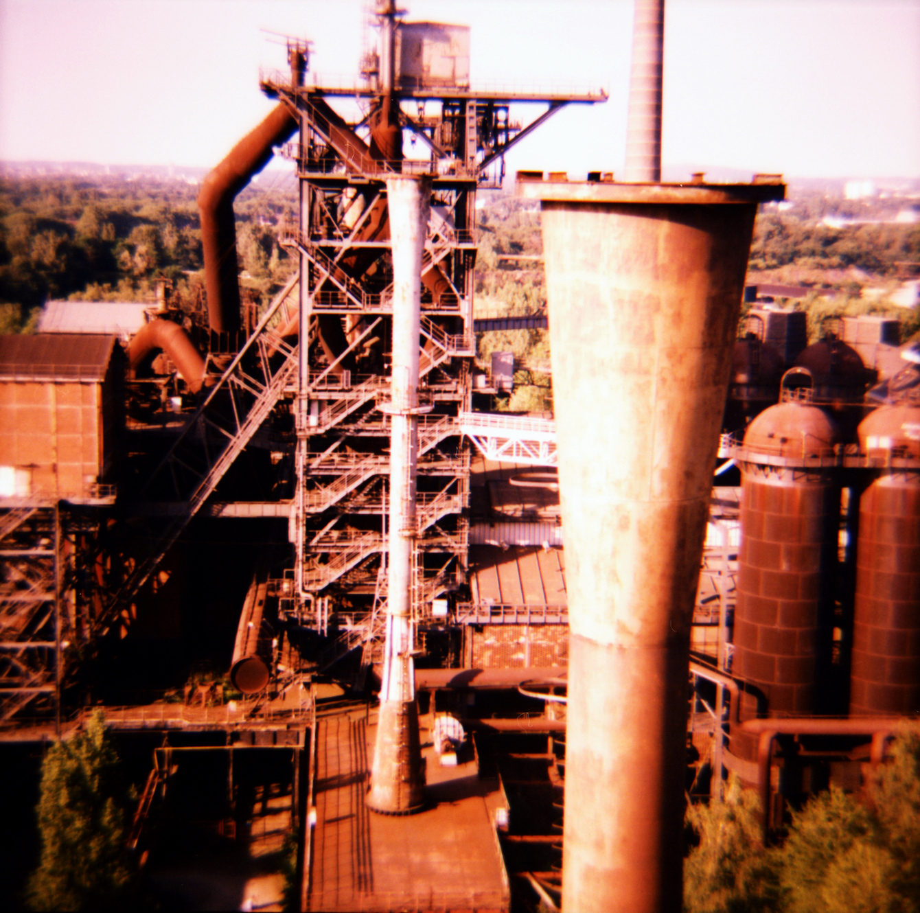 Landschaftspark Duisburg - Diana F+ und Fujichrome Velvia 100F - by "Fee ist mein Name"