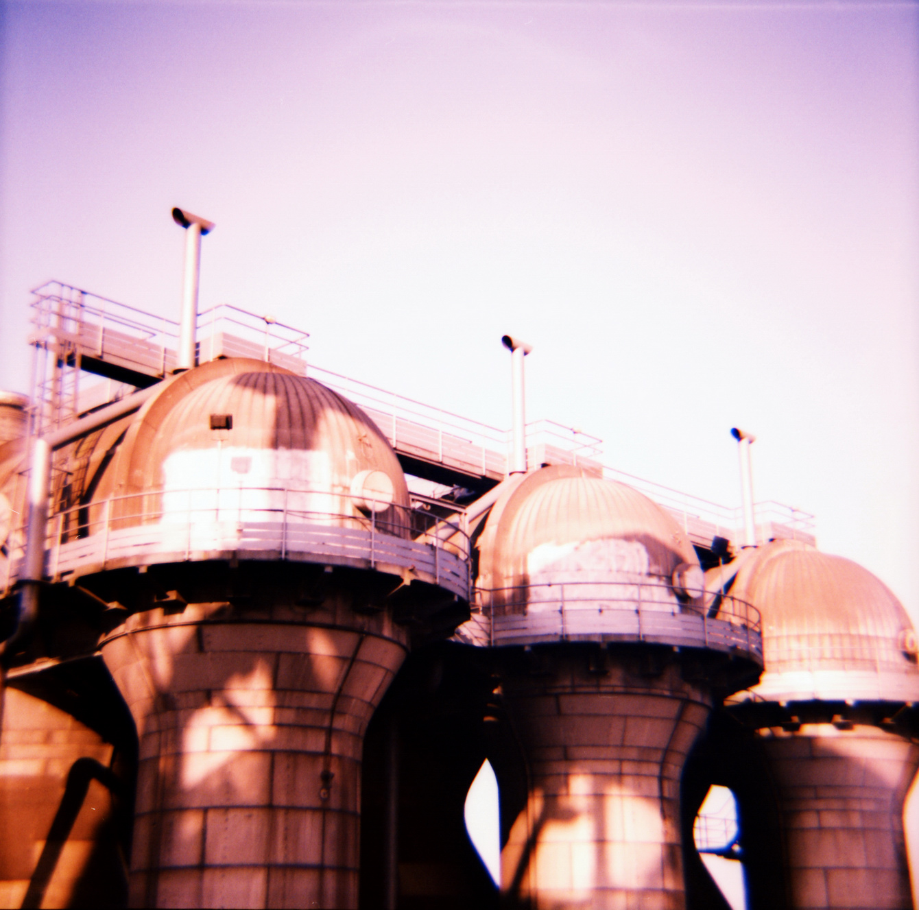 Landschaftspark Duisburg - Diana F+ und Fujichrome Velvia 100F - by "Fee ist mein Name"