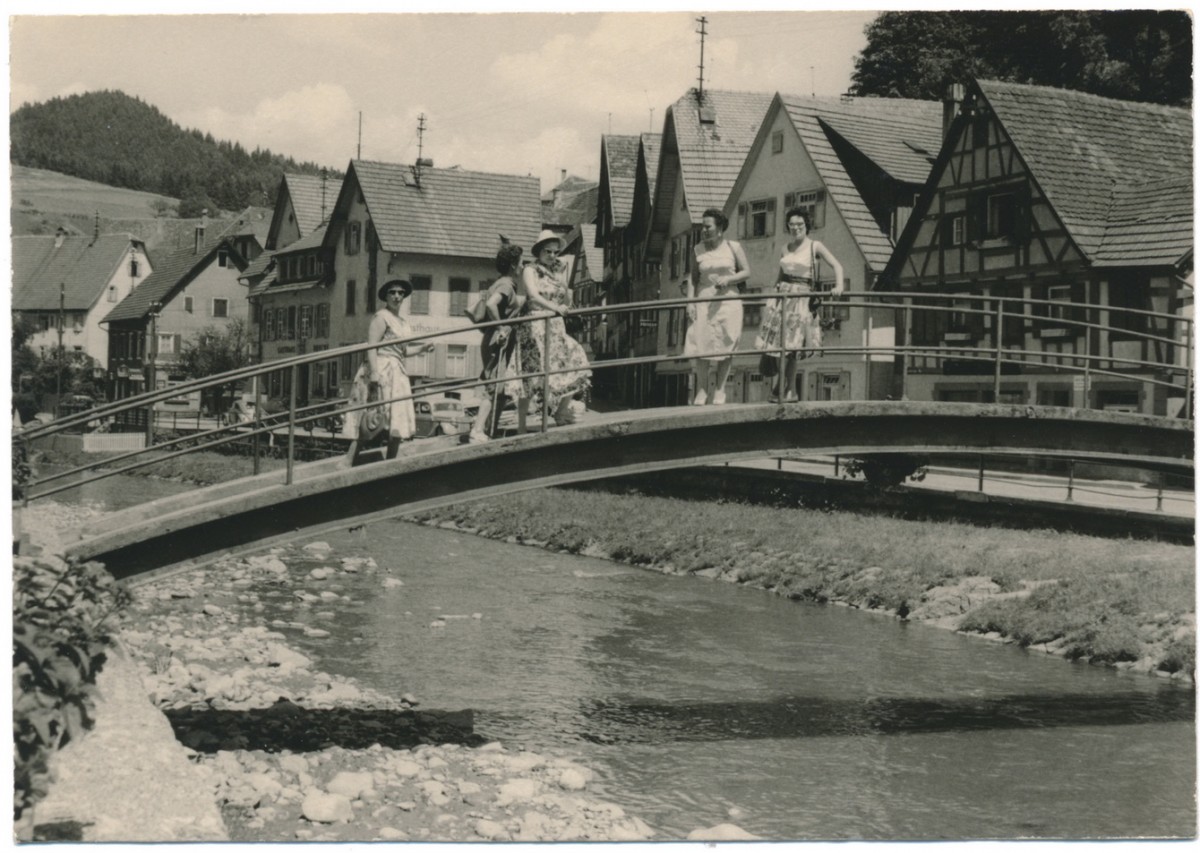 Brückenbau durch Brückenfotos