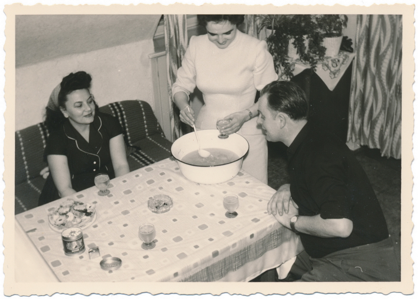 Überleben im Sommer - Nostalgisches Foto auf "Fee ist mein Name"