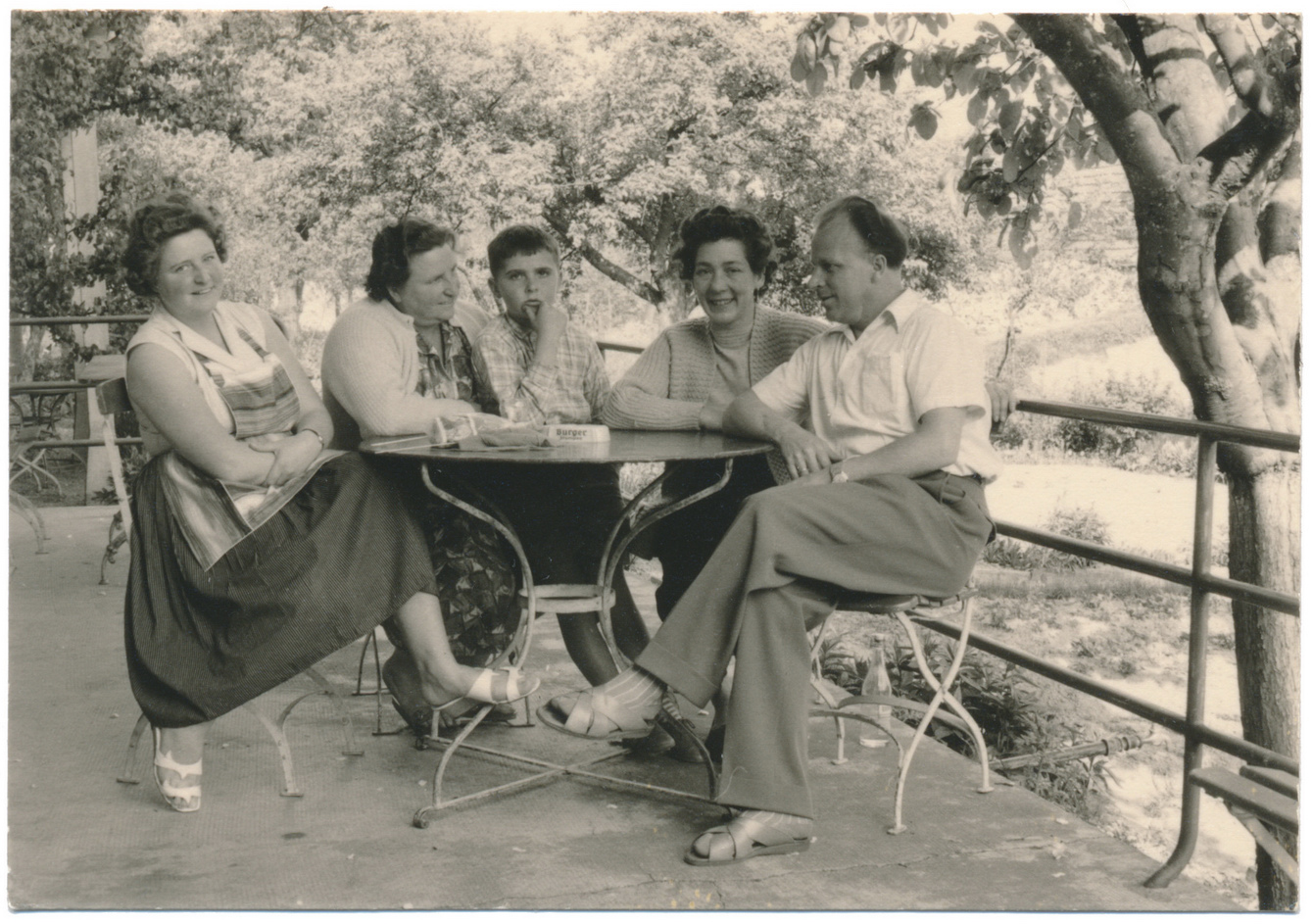 Überleben im Sommer - Nostalgisches Foto auf "Fee ist mein Name"