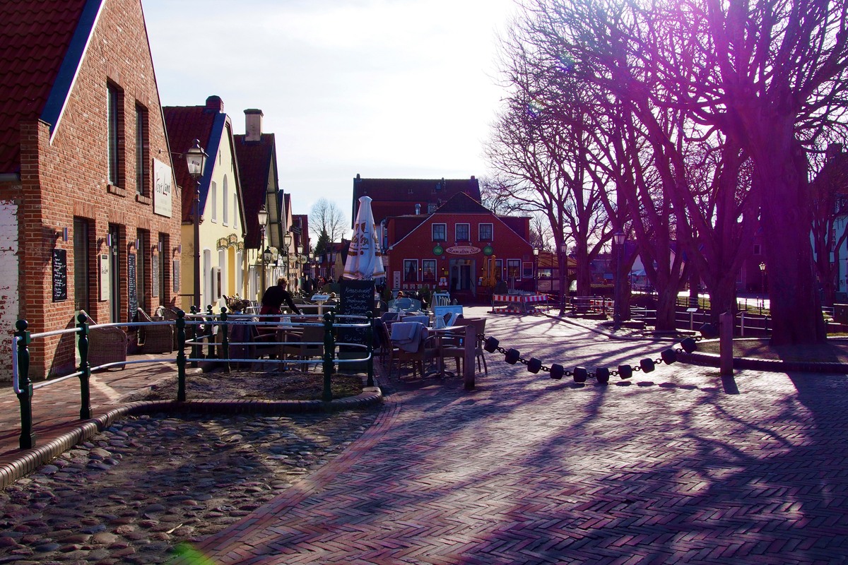 Abendstimmung am Hafen von Greetsiel - "Fee ist mein Name"