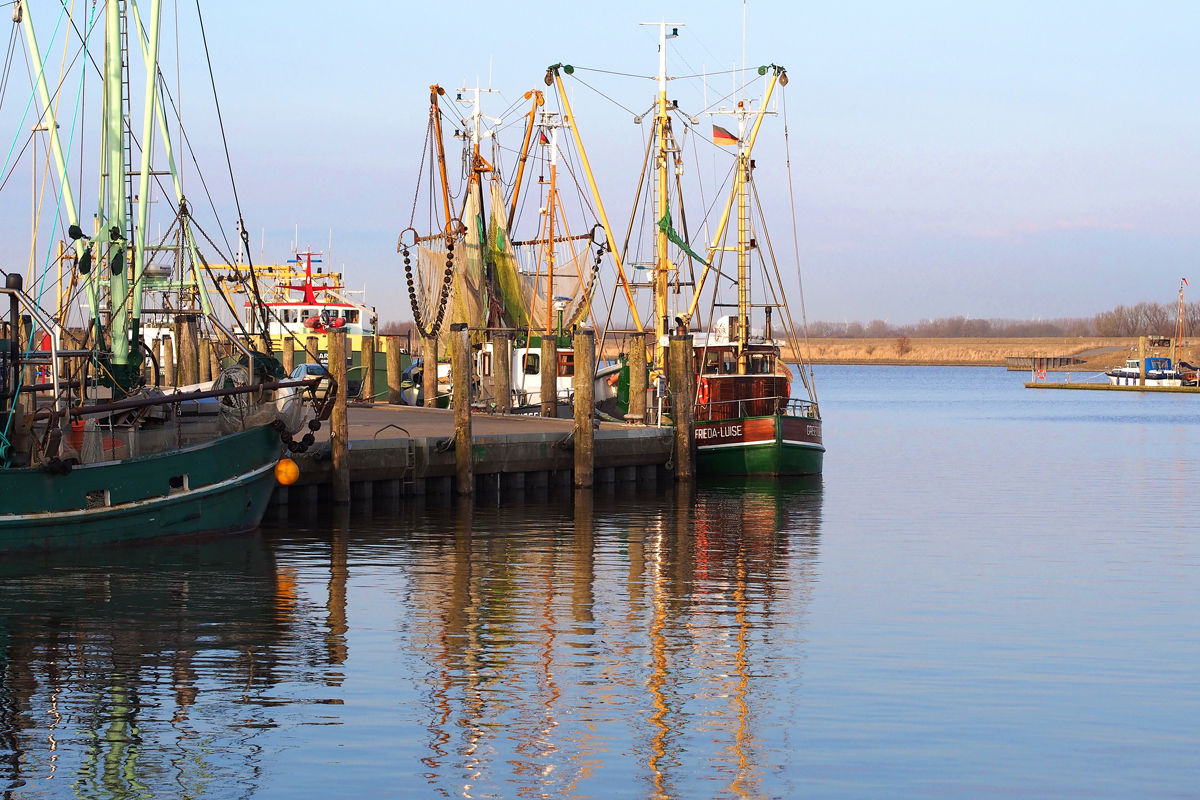 Abendstimmung am Hafen von Greetsiel - "Fee ist mein Name"