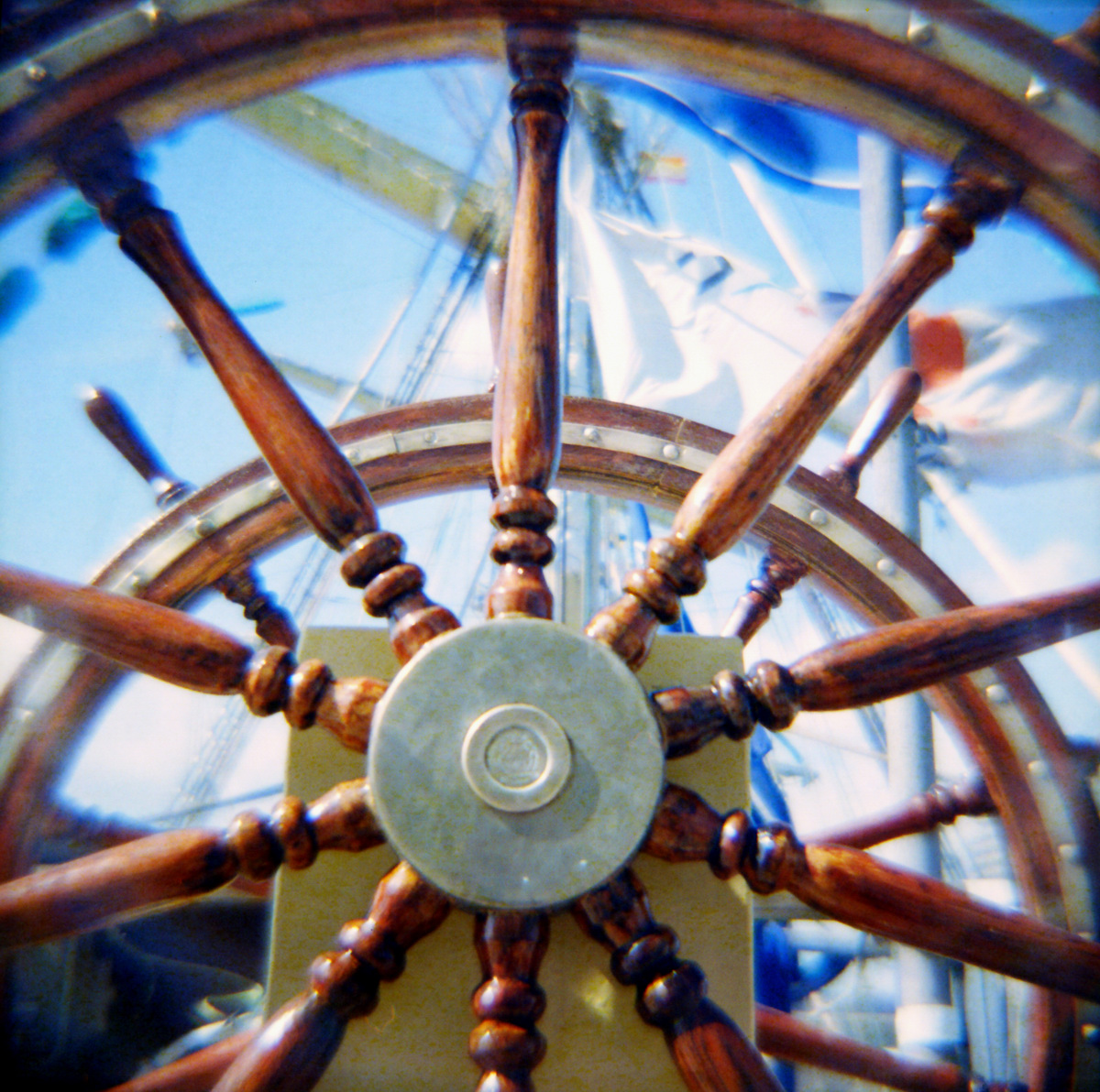 Segelschiff-Regatta im Hafen von Barcelona - Diana F+ Foto auf "Fee ist mein Name"