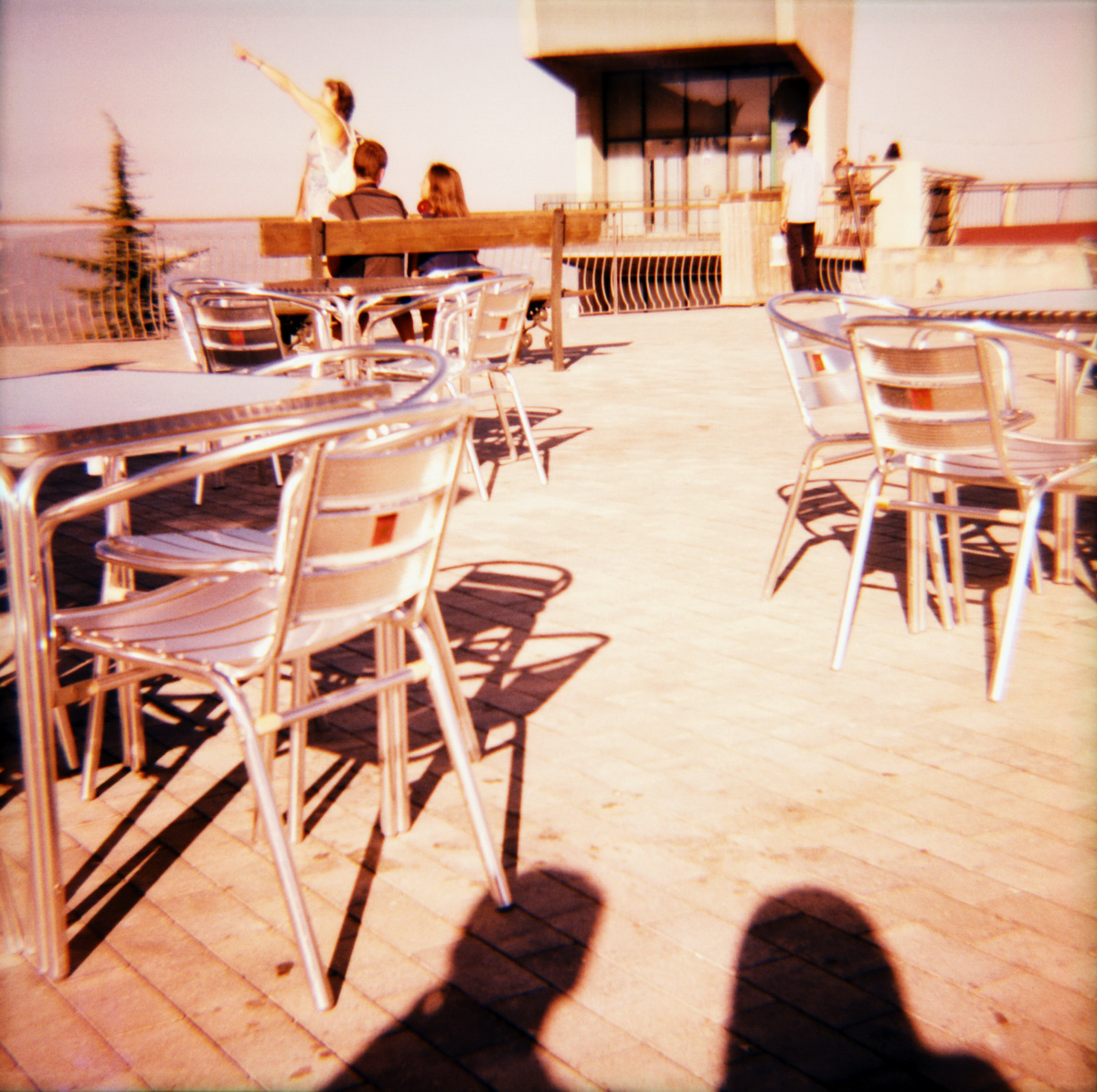 Barcelona mit Diana F+ und Fuji Velvia - "Fee ist mein Name"