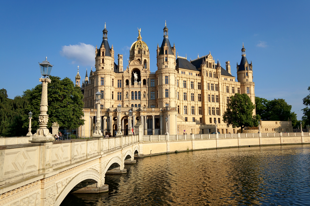 Die (ausführliche) Geschichte davon, wie wir dazu kamen, uns das Schweriner Schloss anzusehen