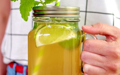 Rezept für Limeade mit Rohrzucker und Zitronenmelisse - "Fee ist mein Name"