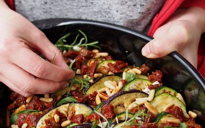 Angrillen mit Outdoorchef - Rezept für Gemüse-Käse-Pfanne // "Fee ist mein Name"