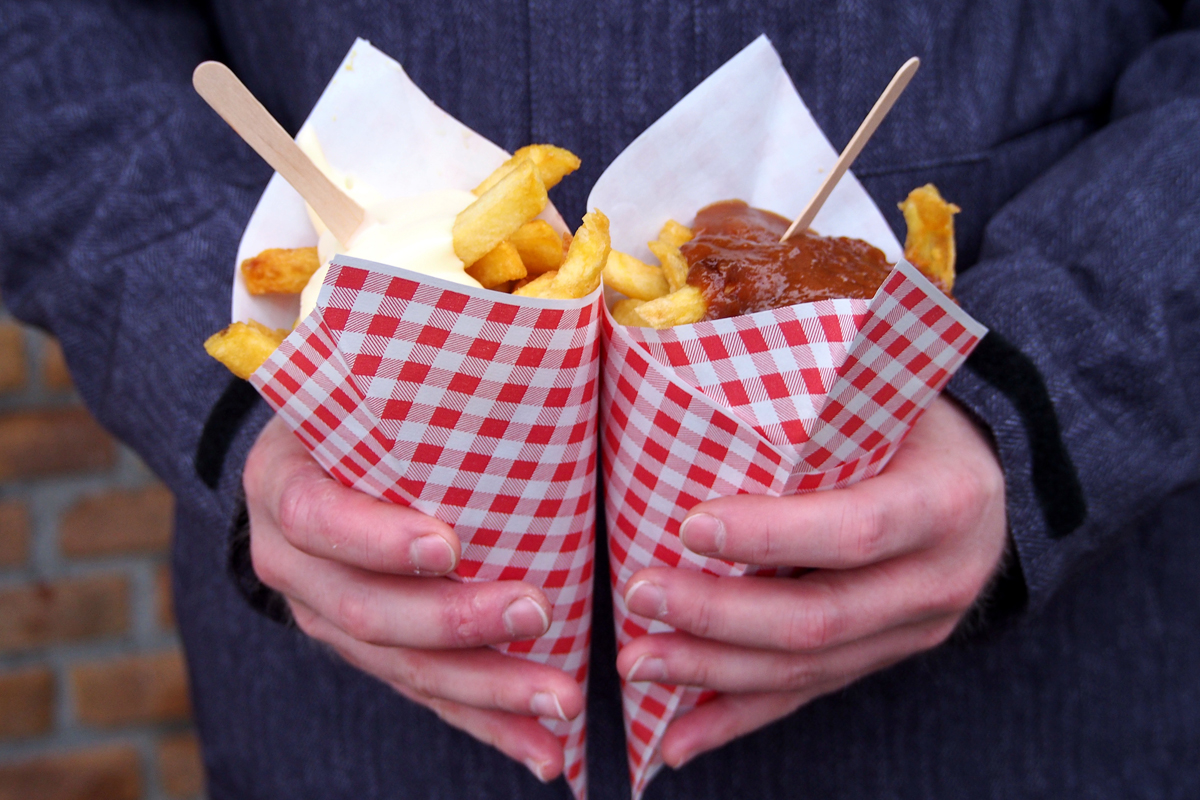 Fees ultimative Top Ten in und um Egmond aan Zee // Pommes essen im Snack Plaza - "Fee ist mein Name"