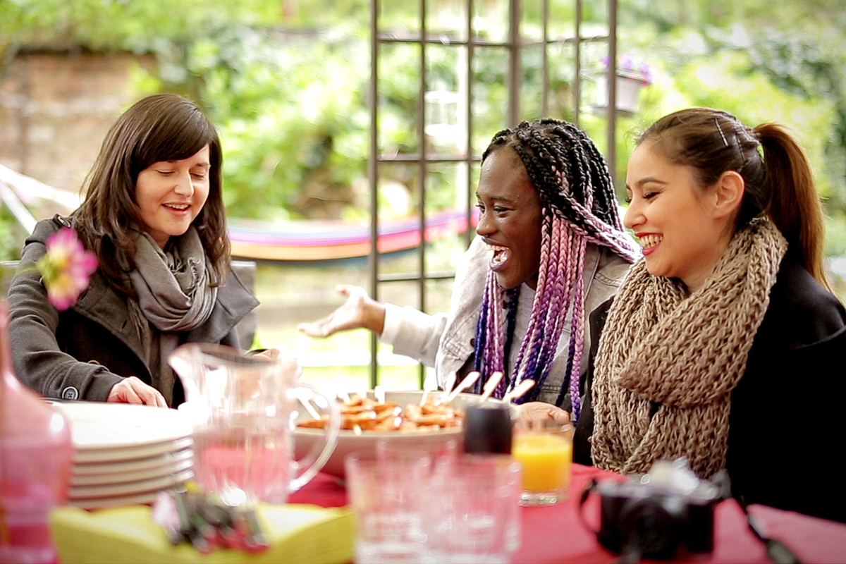 Drei Damen vom Grill – Heute mit: Ivy Quainoo (und natürlich leckeren Rezepten und Bewegtbildcontent) - "Fee ist mein Name"