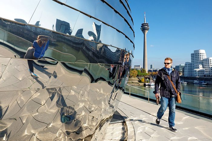 Ein herbstlicher Spaziergang am Medienhafen Düsseldorf - "Fee ist mein Name"