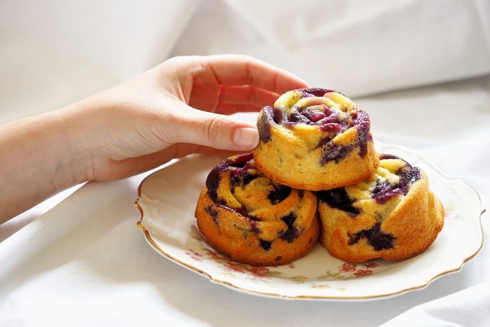 Rezept für Eierlikör-Heidelbeer-Muffins - "Fee ist mein Name"