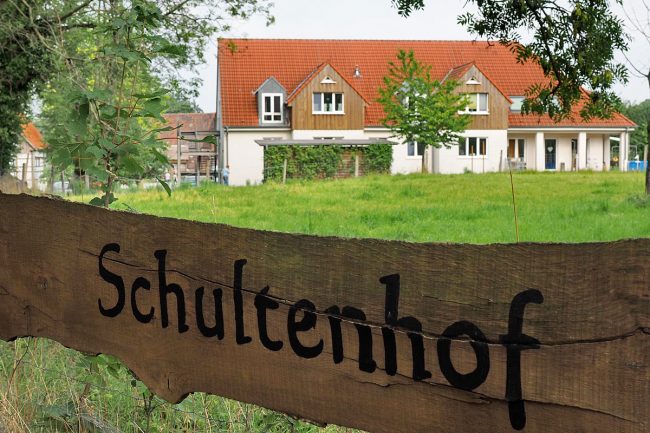 Bauernhofbesuch auf dem AWO Schultenhof in Dortmund - "Fee ist mein Name"