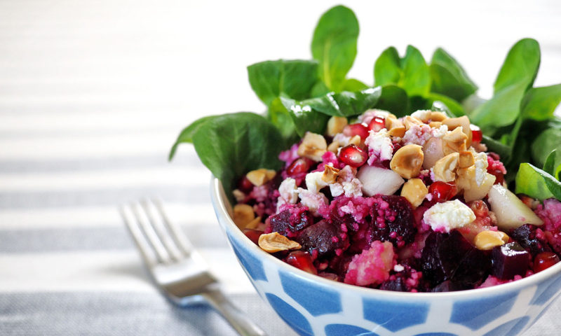 Winterlicher Rote-Bete-Salat mit Birne, Feta und Couscous – Rezept auf "Fee ist mein Name"